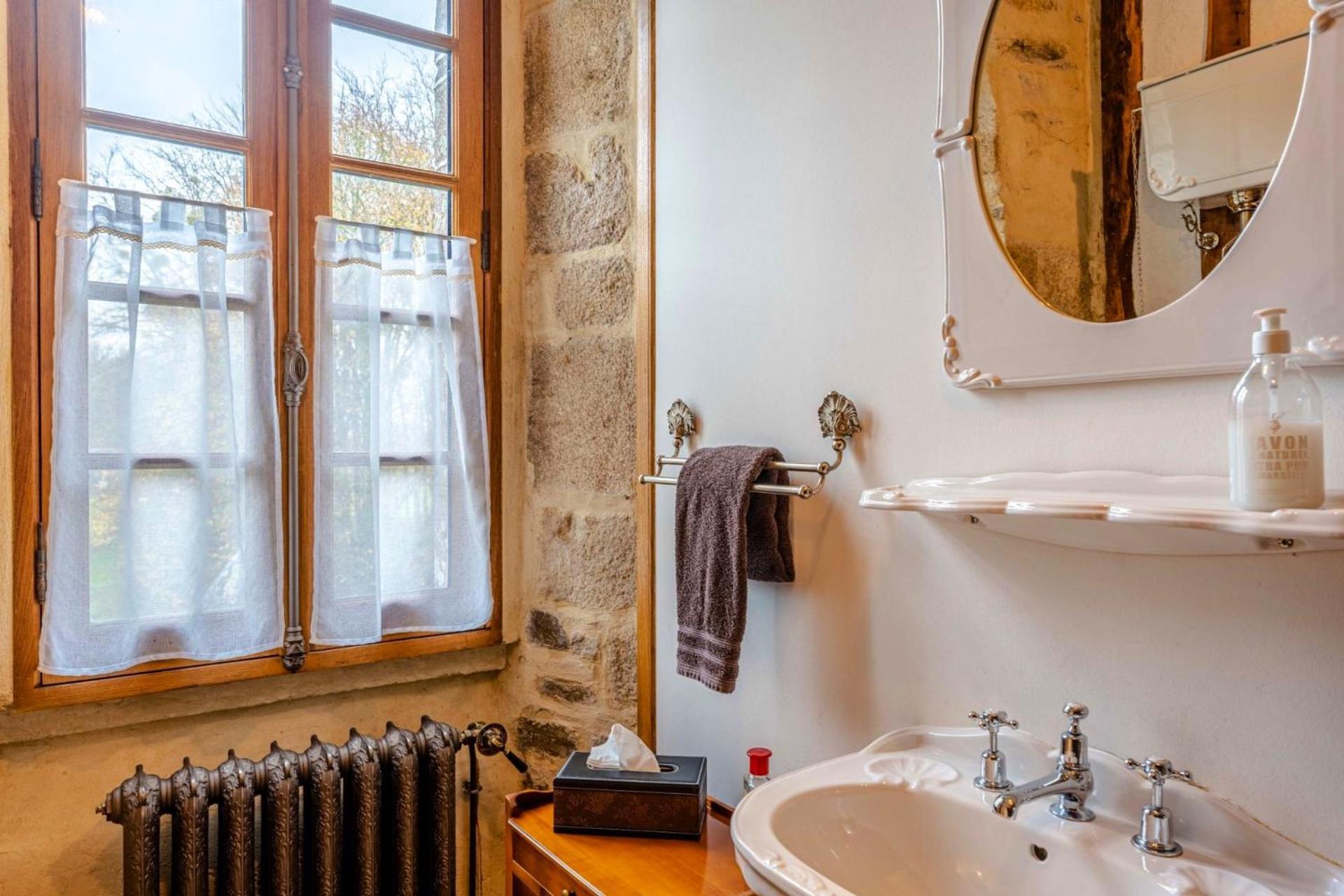 Chateau Isigny, Ideal Pour Les Familles Avec Enfants Et Les Animaux De Compagnie, Situe A Proximite Du Mont Saint-Michel 外观 照片