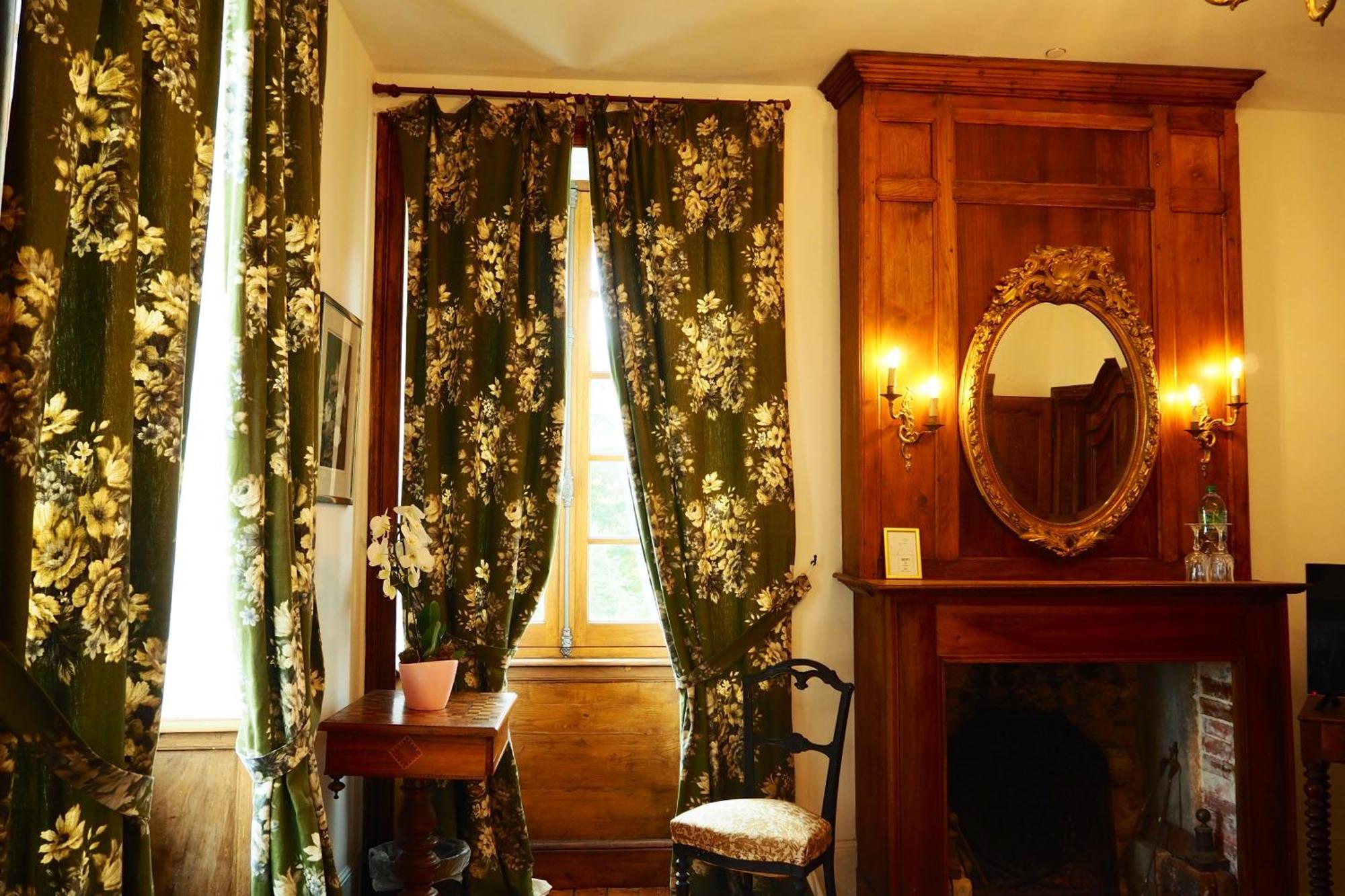 Chateau Isigny, Ideal Pour Les Familles Avec Enfants Et Les Animaux De Compagnie, Situe A Proximite Du Mont Saint-Michel 外观 照片