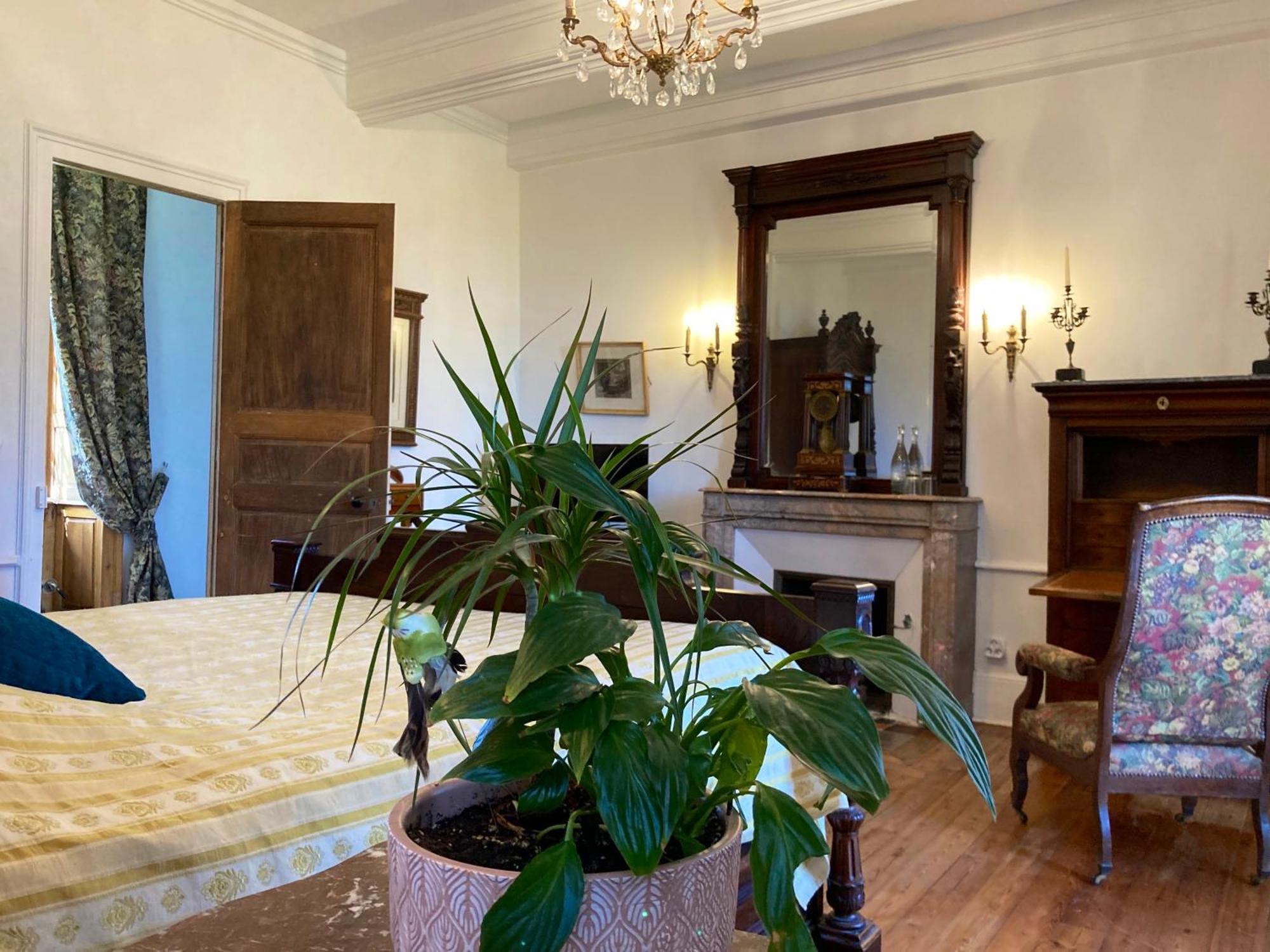 Chateau Isigny, Ideal Pour Les Familles Avec Enfants Et Les Animaux De Compagnie, Situe A Proximite Du Mont Saint-Michel 外观 照片